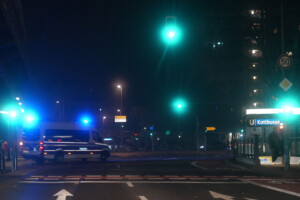 allemagne licone berlinoise de la drague fait lobjet dune enquete pour pornographie enfantine