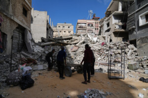 gaza au moins 100 morts dans les attaques israeliennes