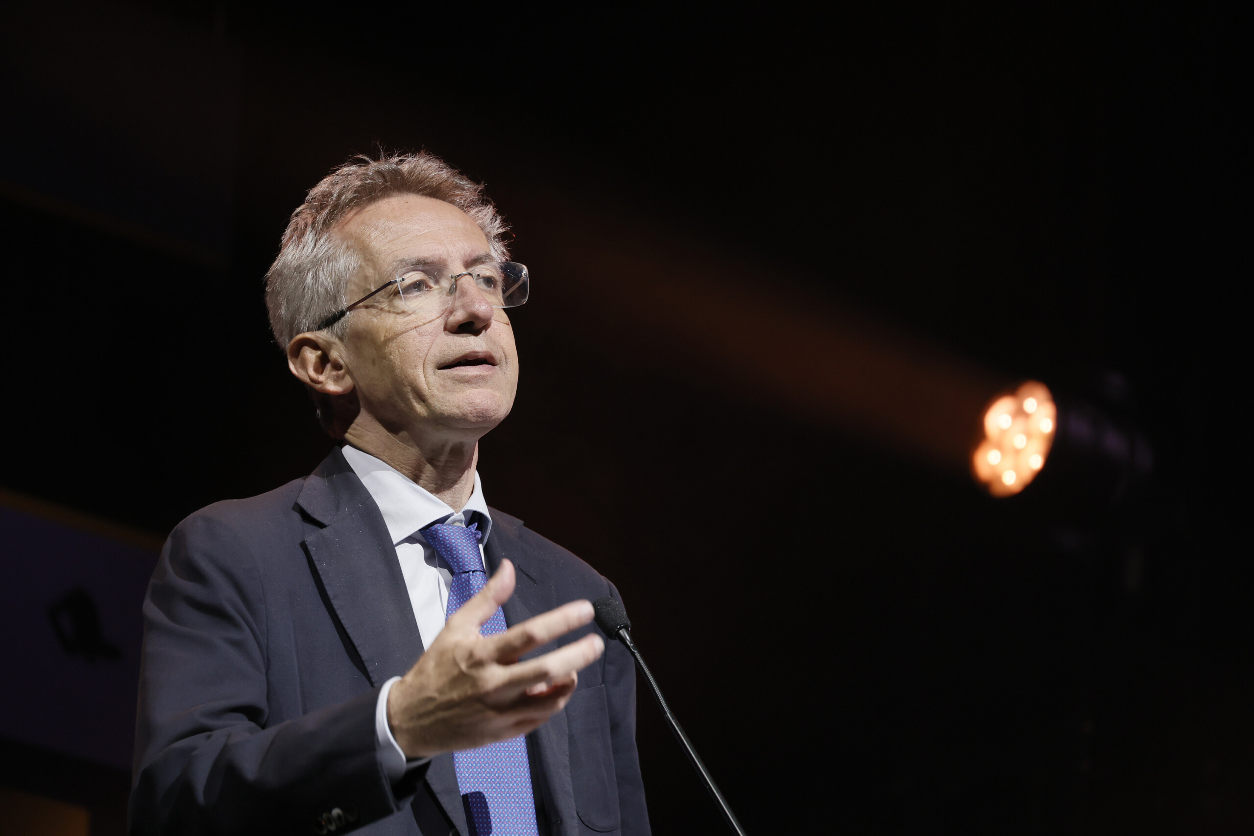 senese manfredi un enfant de naples son saxophone resonnera a jamais scaled