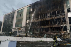 ukraine serie dattaques en russie pendant la nuit 130 drones detruits