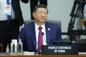 xi ouvre le sommet de lapec en ces temps troubles nous devons collaborer