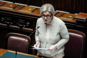 emploi calderone 900 millions prets pour la securite