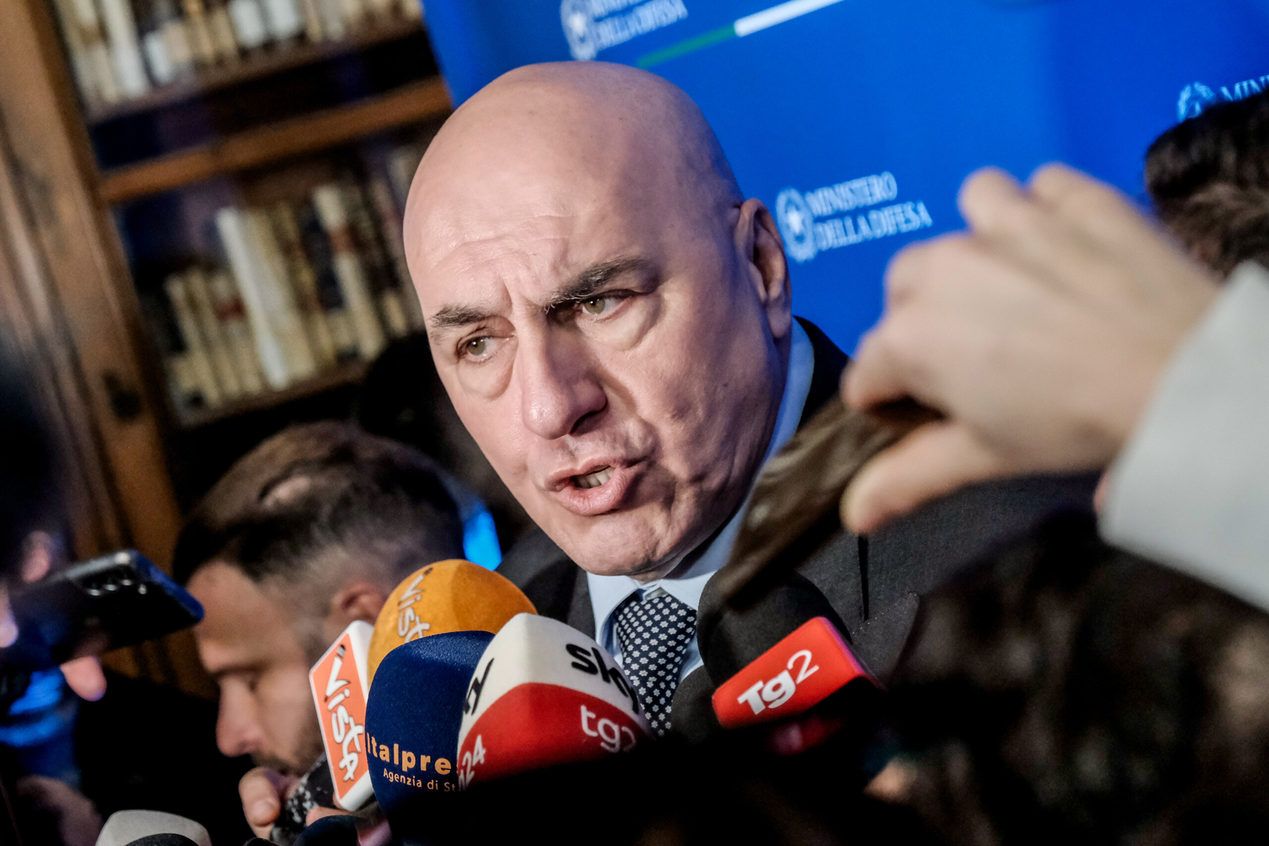 Crosetto : « Désinformation de Moscou, Zakharova n'a aucune importance » 1 crosetto desinformation de moscou zakharova na aucune importance scaled