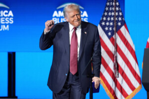 etats unis nouvelle tentative dannulation de la condamnation de stormy daniels par une cour dappel en faveur de trump