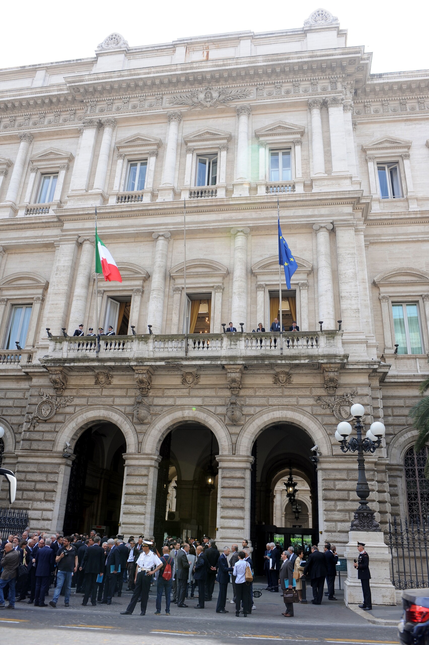 Manœuvre, Banque d’Italie : « Les banques sont solides, mais il est opportun d’éviter des modifications fiscales inattendues » 1 manoeuvre banque ditalie les banques sont solides mais il est opportun deviter des modifications fiscales inattendues scaled
