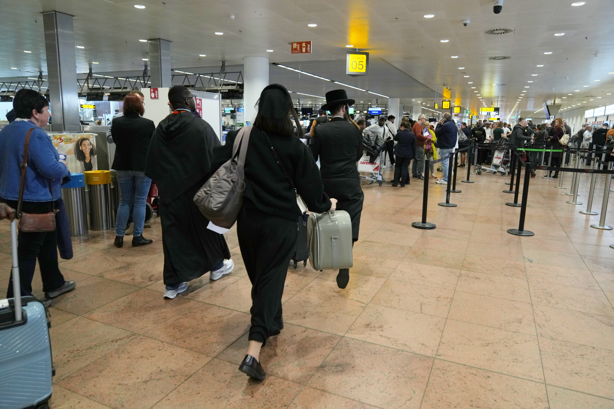 Belgique : le trafic aérien interrompu à l'aéroport de Liège à cause d'un drone 1 belgique le trafic aerien interrompu a laeroport de liege a cause dun drone scaled