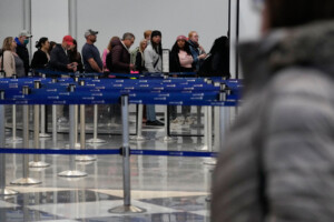 etats unis plus de 800 vols annules aujourdhui en raison du shutdown