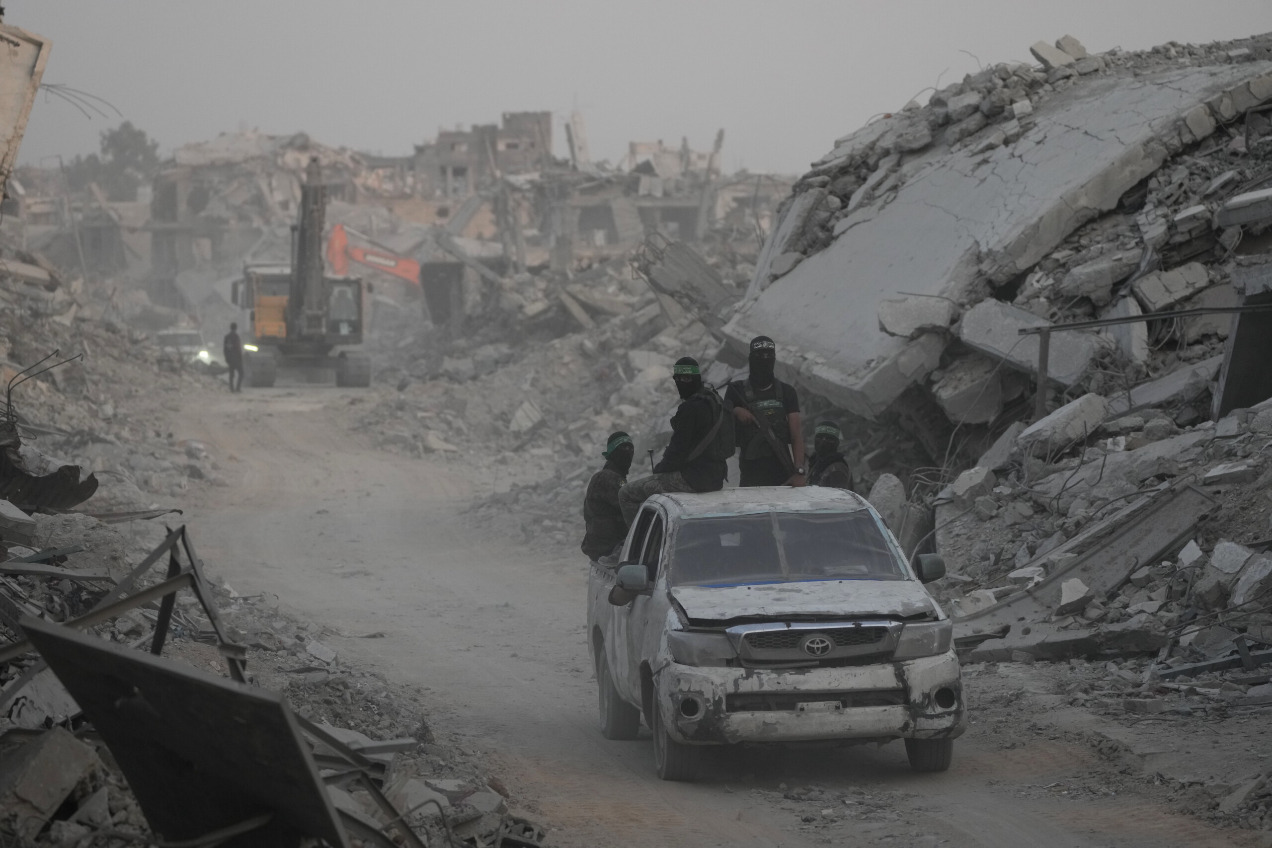 Gaza, Hamas : « Pour récupérer les corps des otages, d'autres équipes et équipements sont nécessaires » 1 gaza hamas pour recuperer les corps des otages dautres equipes et equipements sont necessaires scaled