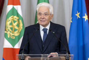 mattarella convoque le conseil supreme de defense lundi les menaces hybrides sont egalement a lordre du jour