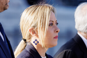 meloni litalie etait le mouton noir de lue aujourdhui elle montre la voie