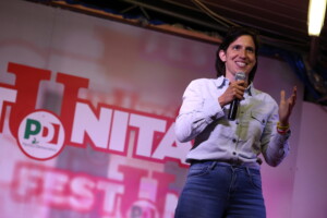 vie privee schlein situation grave demissionner de lensemble du conseil de lautorite de surveillance