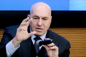 ukraine crosetto difficile que la situation puisse sameliorer