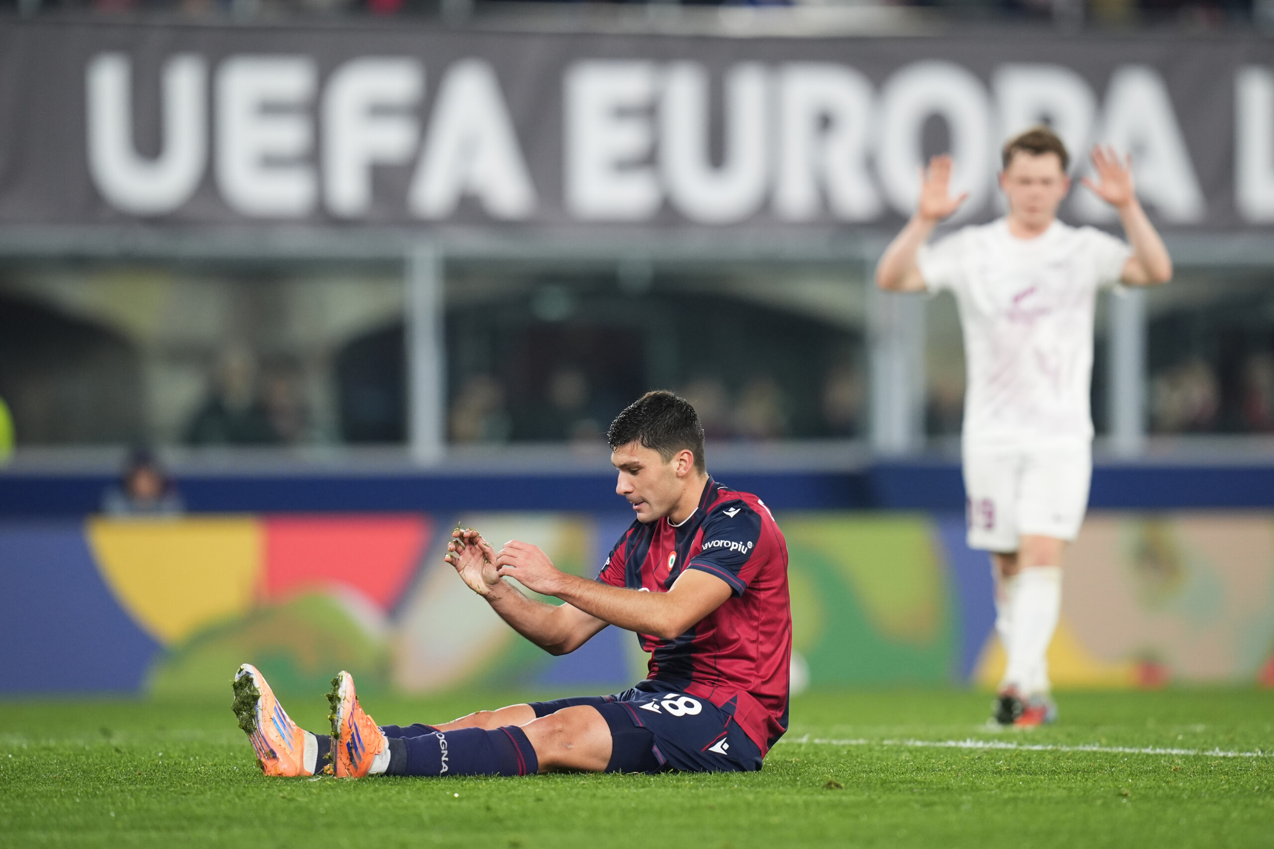 bologne blessure au soleaire droit pour cambiaghi indisponible pendant trois semaines scaled