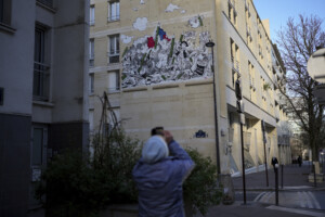 france menaces par e mail charlie hebdo porte plainte pour apologie du terrorisme