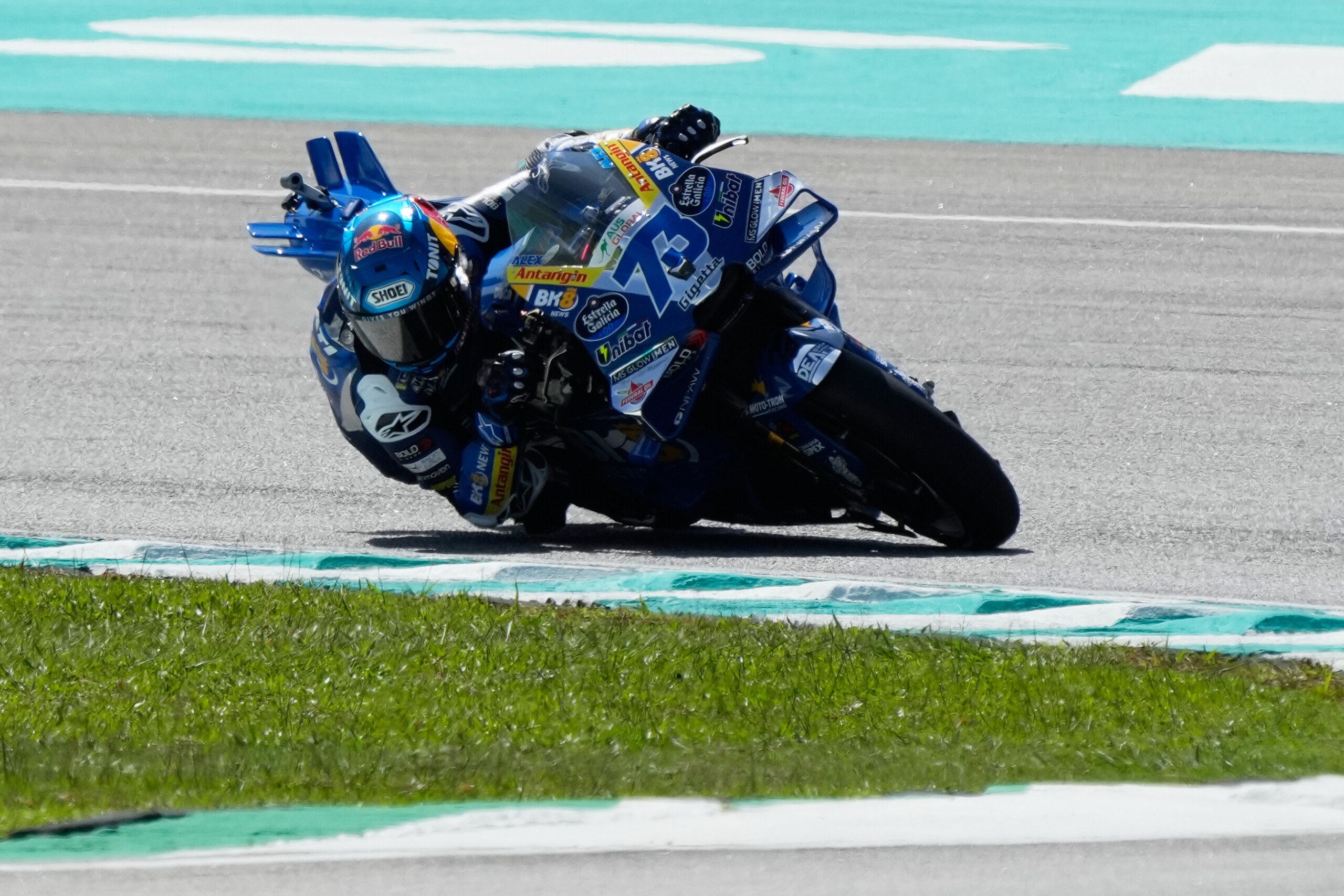 motogp alex marquez remporte le sprint a valence di giannantonio 3e scaled