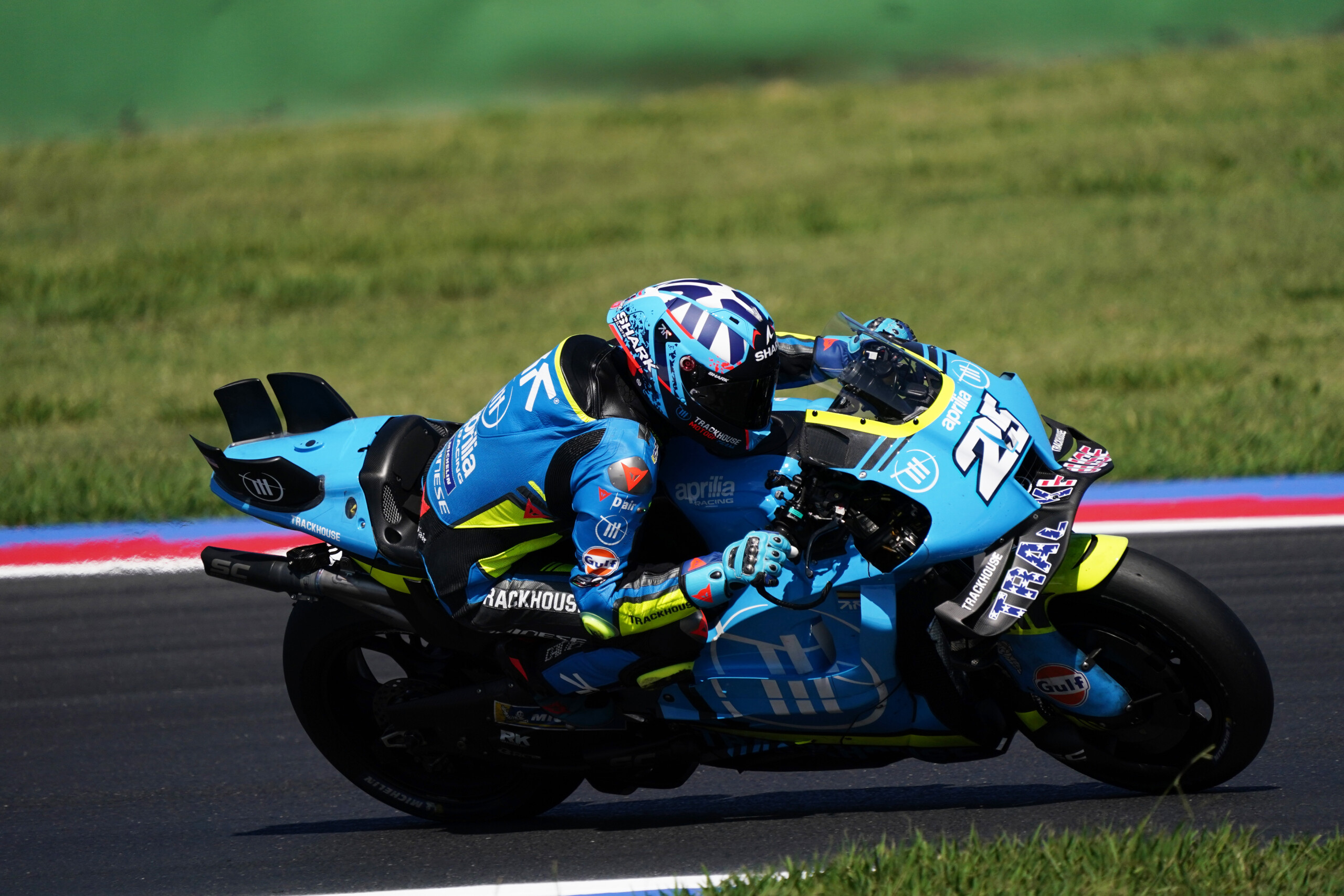 motogp grand prix de valence fernandez et zarco se qualifient pour la q2 bagnaia elimine scaled