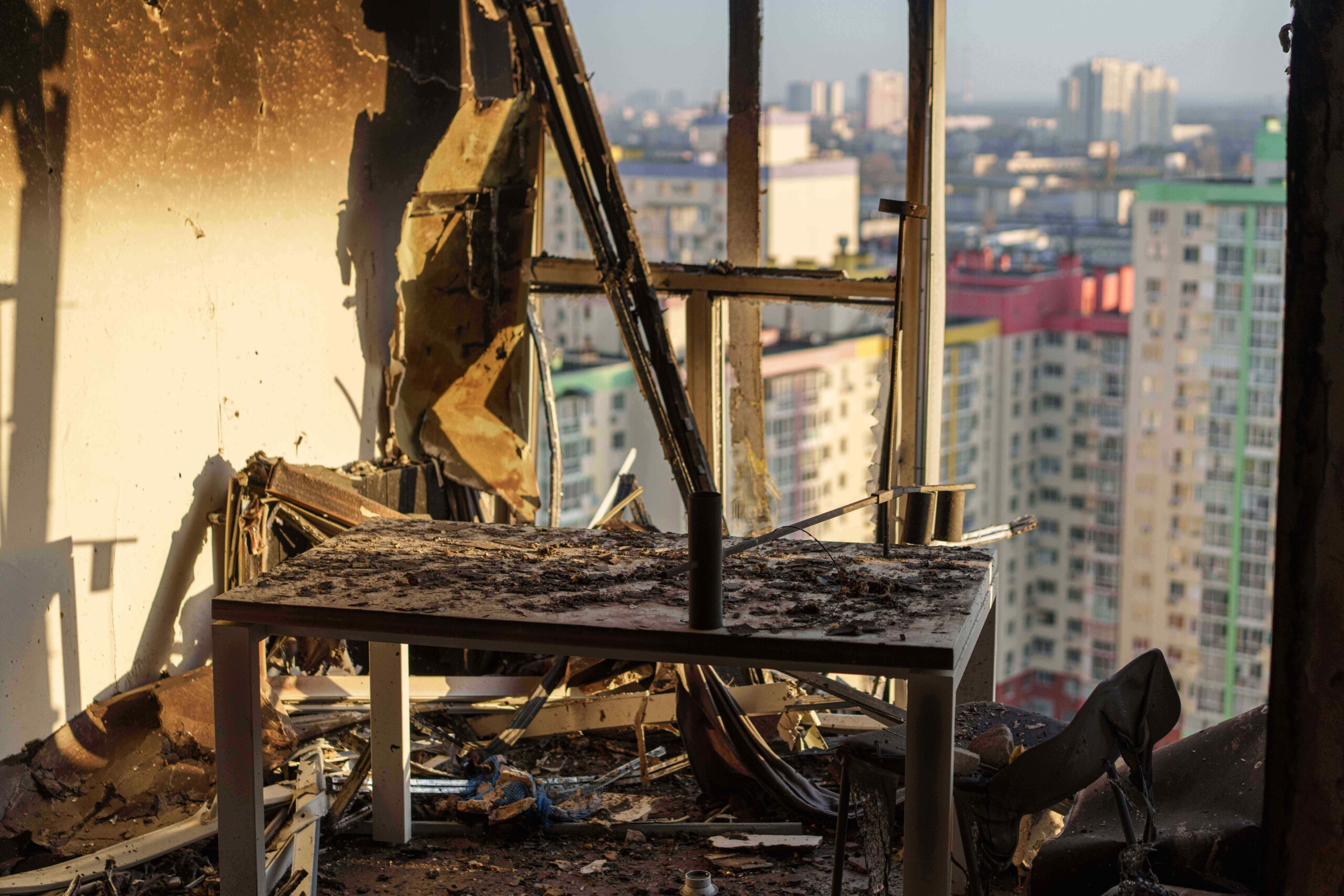 Ukraine : Kiev, destruction de la route reliant Selidove et Pokrovsk 1 ukraine kiev destruction de la route reliant selidove et pokrovsk scaled