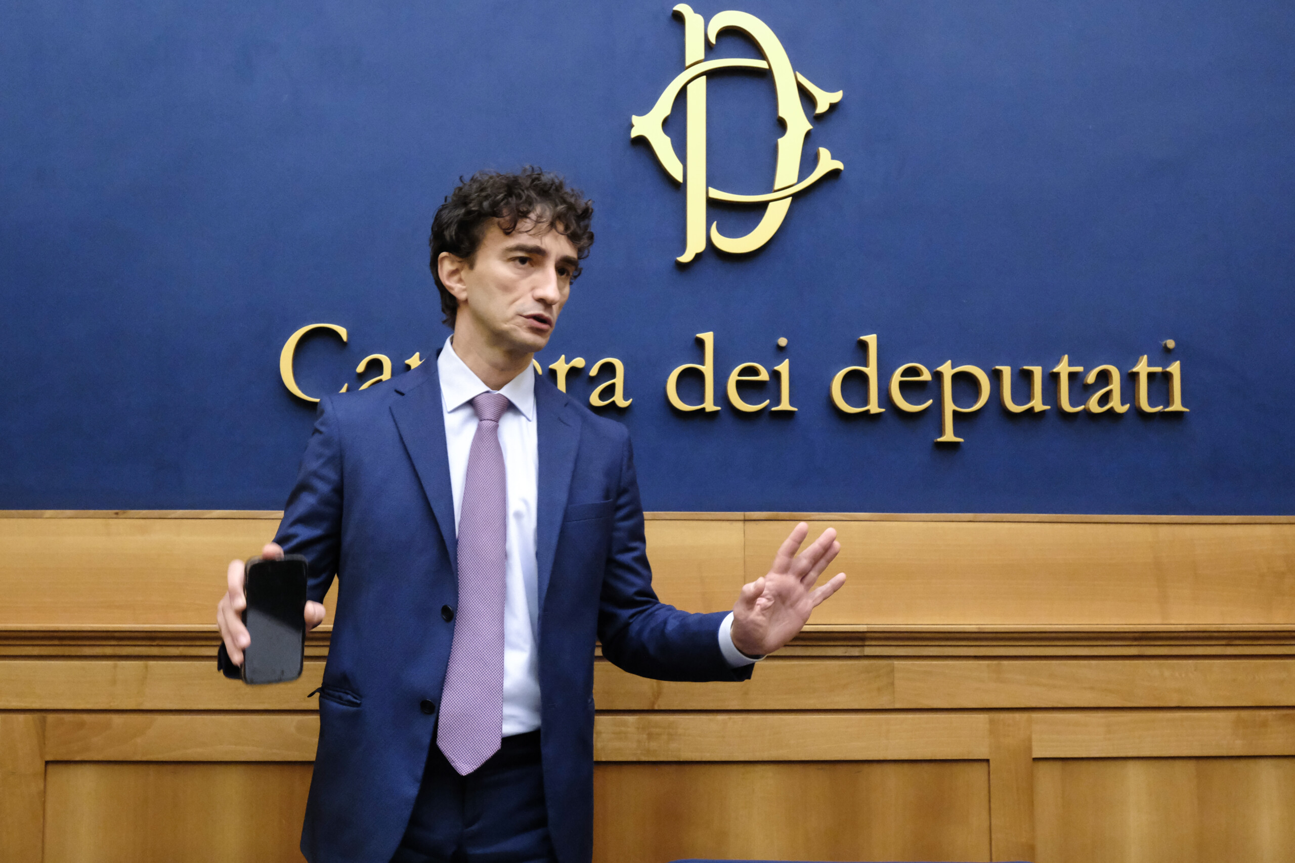 gouvernement bignami fdi je nai pas entendu meloni parler de colle je raisonne par moi meme scaled