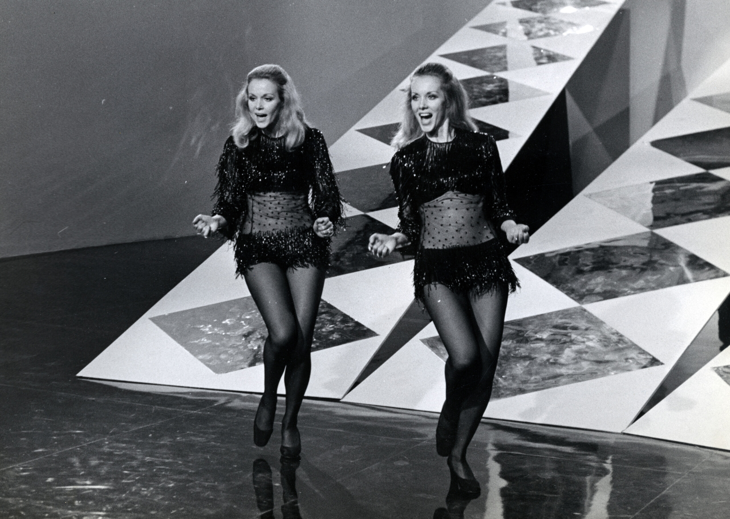 Les jumelles Kessler, Médecins Sans Frontières : « L'héritage ? Nous attendons l'ouverture du testament » 1 les jumelles kessler medecins sans frontieres lheritage nous attendons louverture du testament scaled