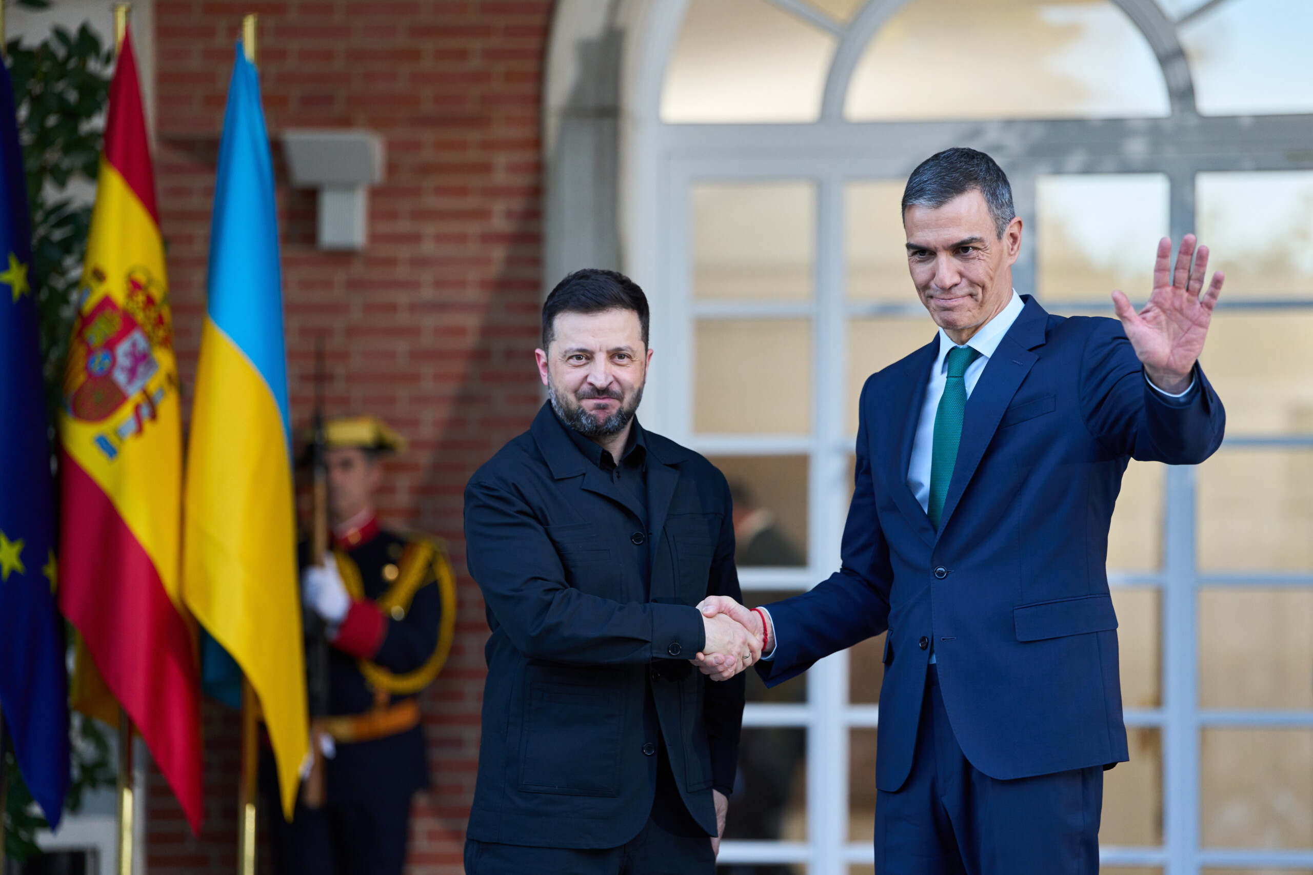 ukraine sanchez annonce un plan daide de 817 millions deuros scaled