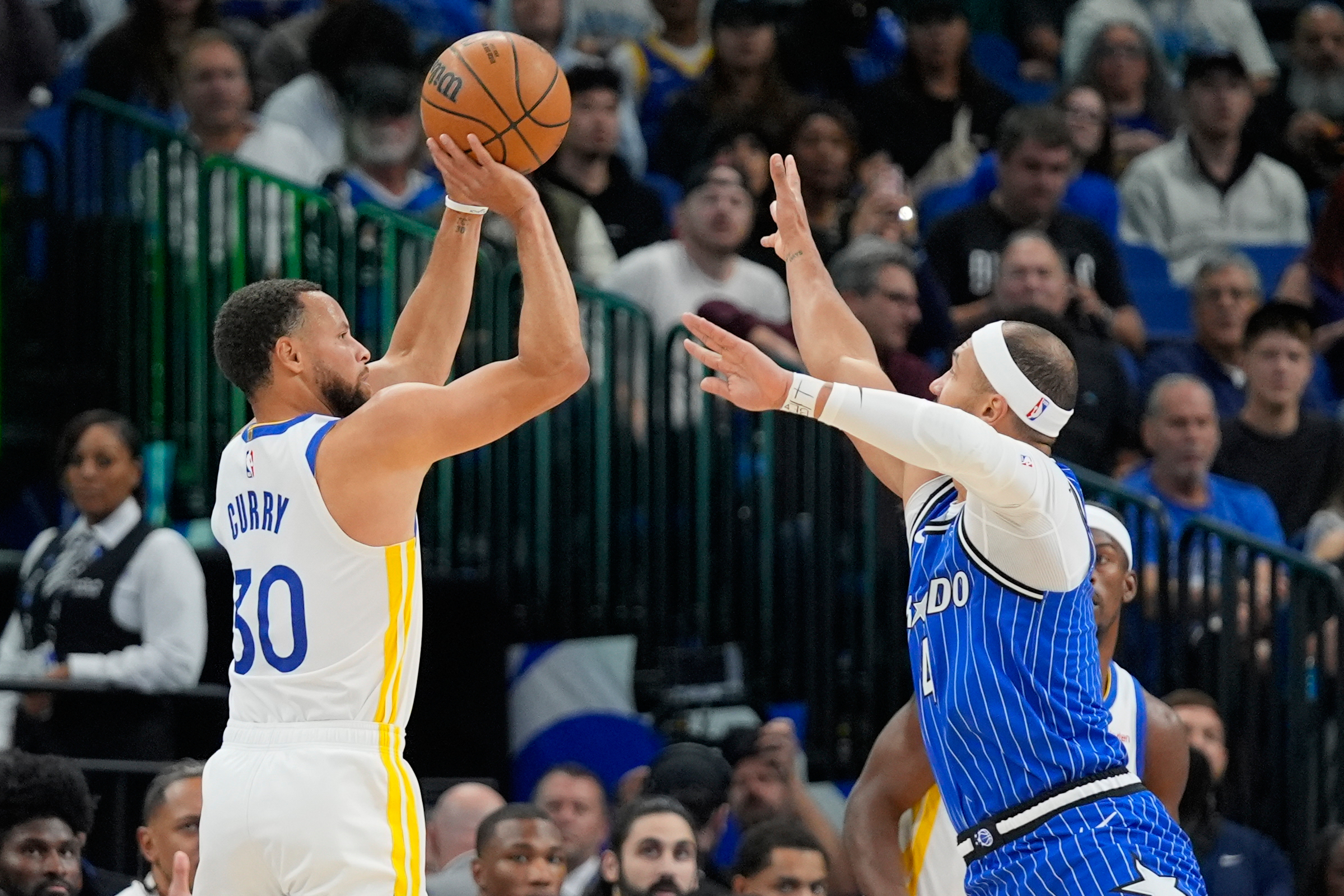NBA : Golden State s'incline à Orlando, les Pistons poursuivent leur série positive 1 nba golden state sincline a orlando les pistons poursuivent leur serie positive