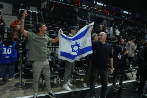 pro pal contre olimpia hapoel insultes a lencontre des supporters israeliens