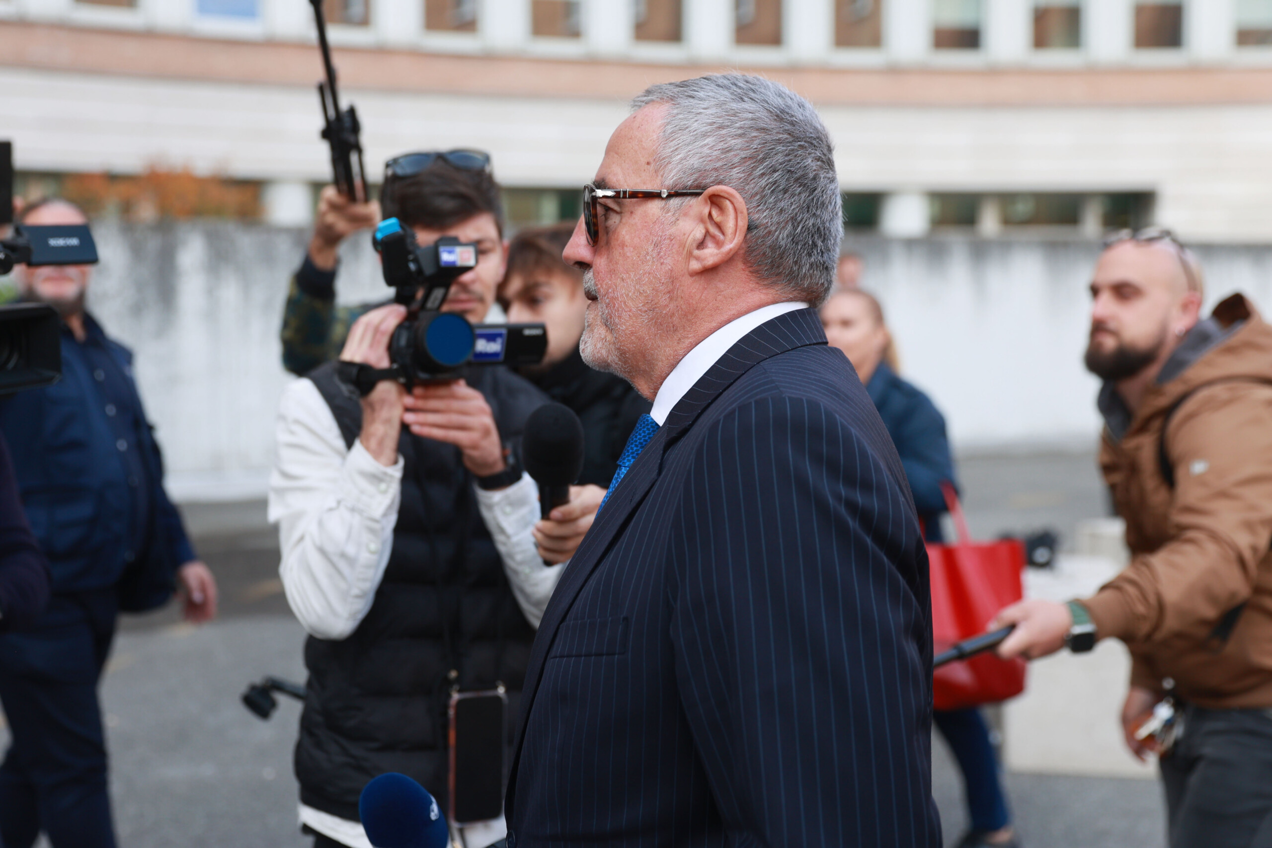 affaire garlasco ordinateurs et telephones restitues a lex procureur venditti scaled