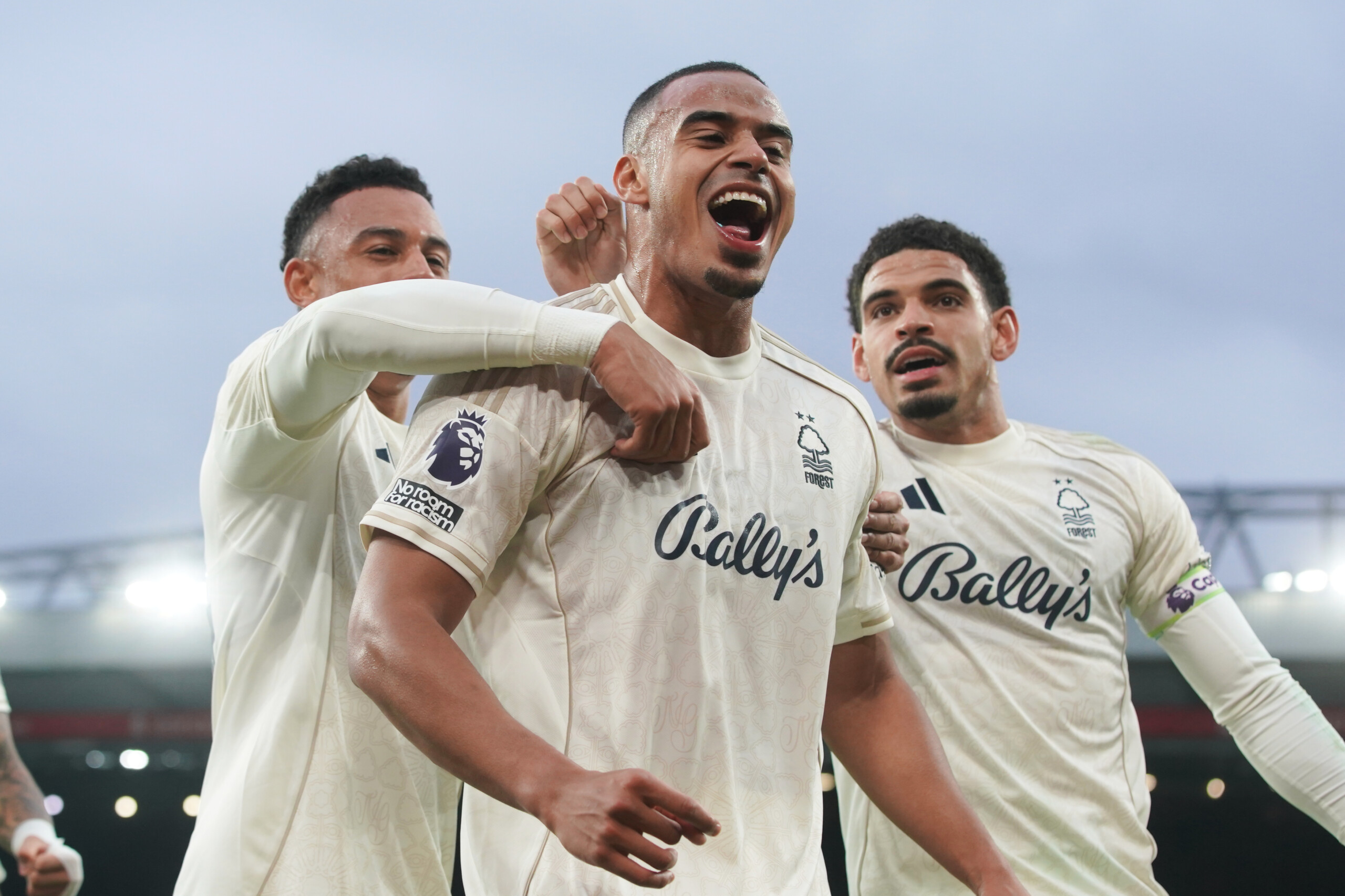 premier league nottingham simpose a liverpool savona marque scaled