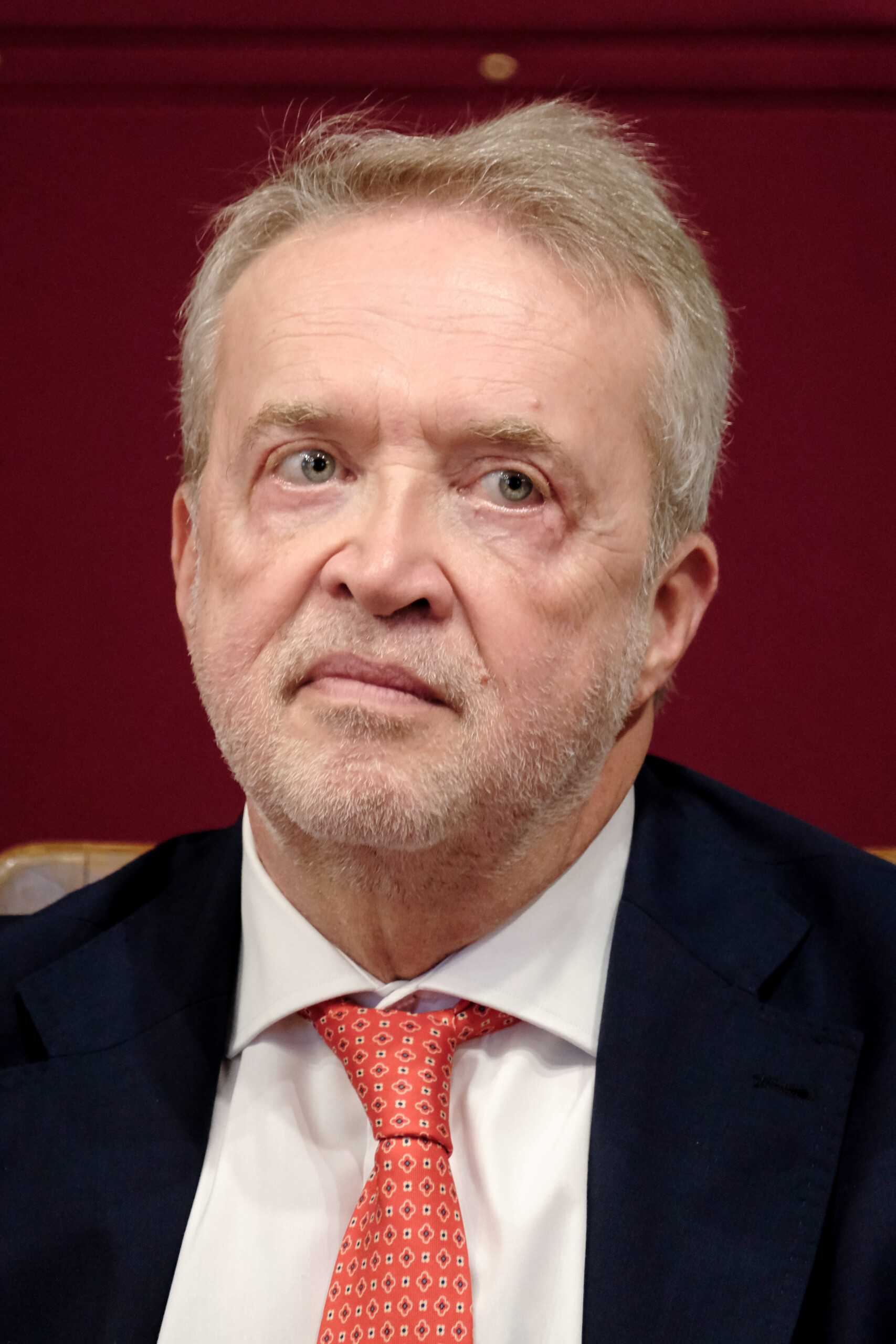 Vie privée, Ghiglia : "Nous ne céderons pas, nous résisterons aux pressions politiques" 1 vie privee ghiglia nous ne cederons pas nous resisterons aux pressions politiques scaled