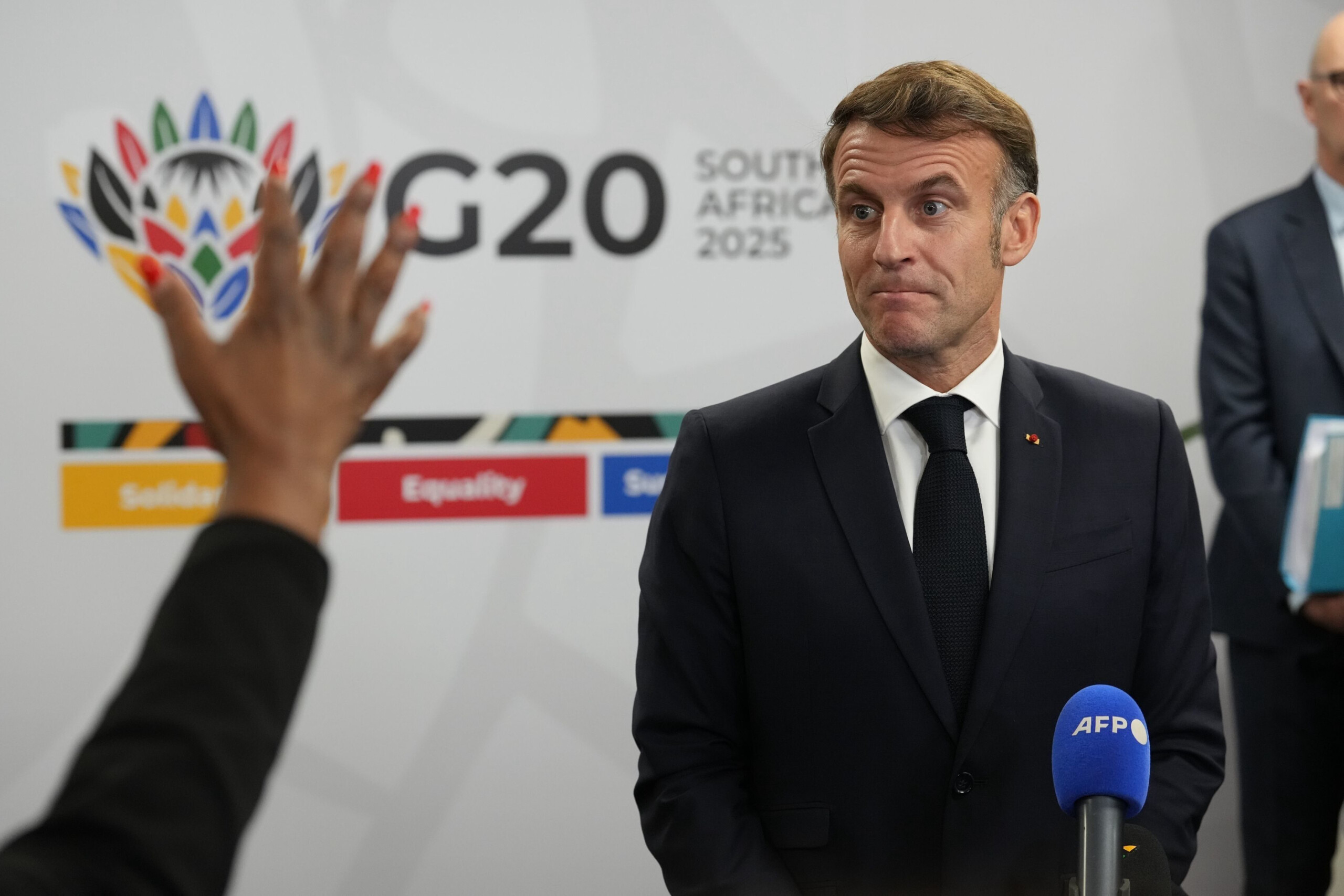 ukraine macron kiev a besoin de garanties de securite tres solides scaled