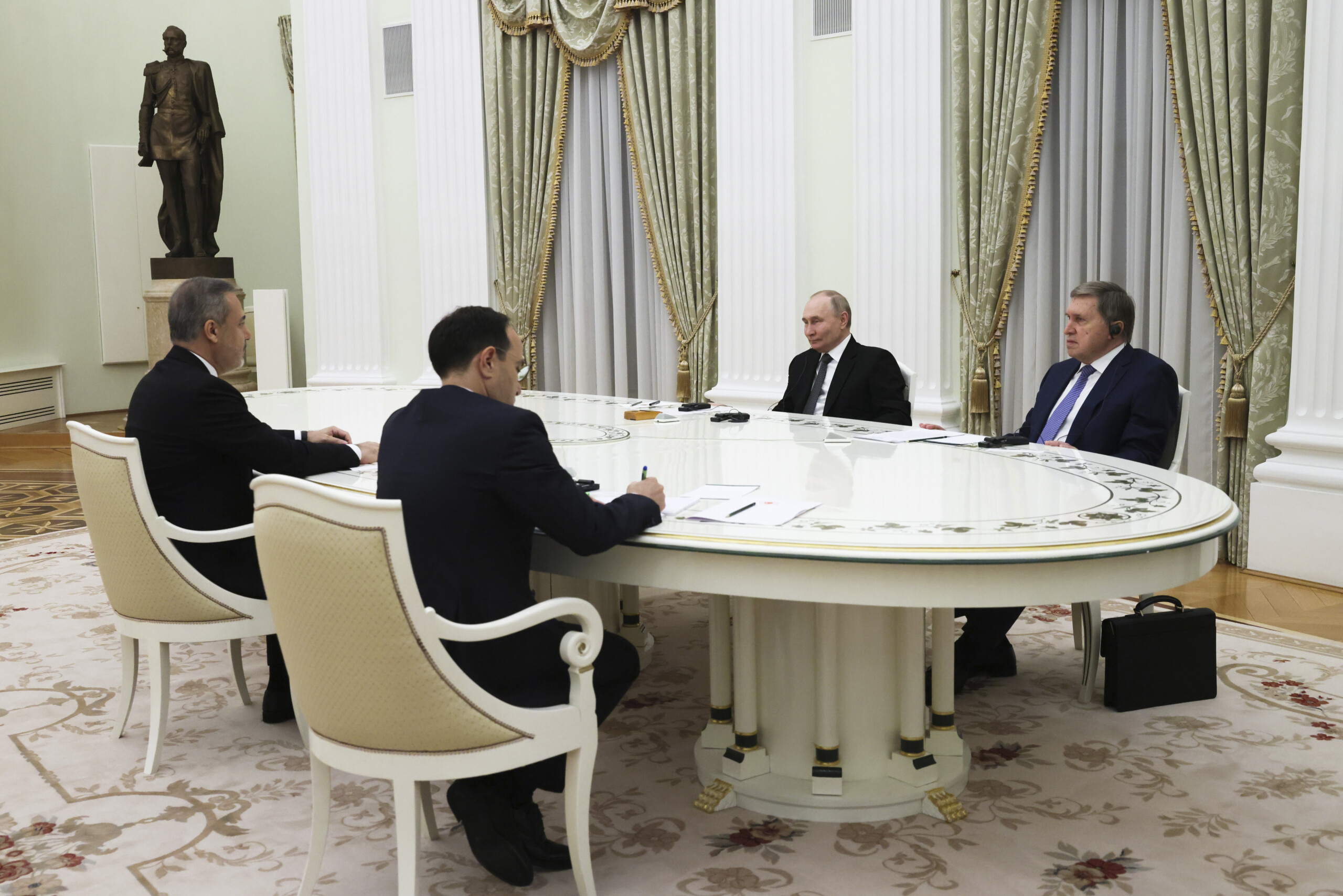 Ukraine, Kremlin : « Fin de la guerre d'ici 2025 ? Nous aimerions bien » 1 ukraine kremlin fin de la guerre dici 2025 nous aimerions bien scaled