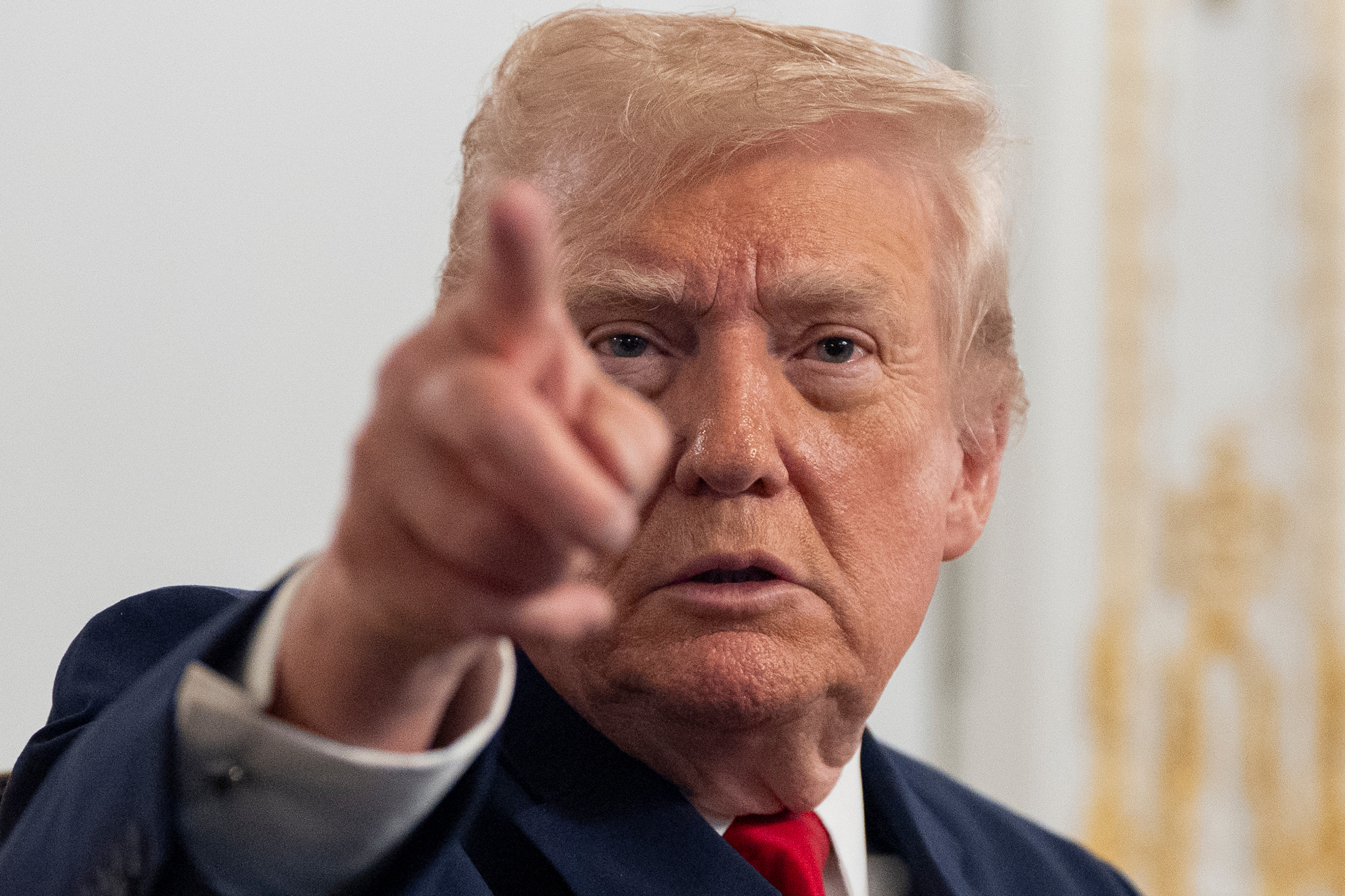 venezuela trump lespace aerien doit etre considere comme entierement ferme