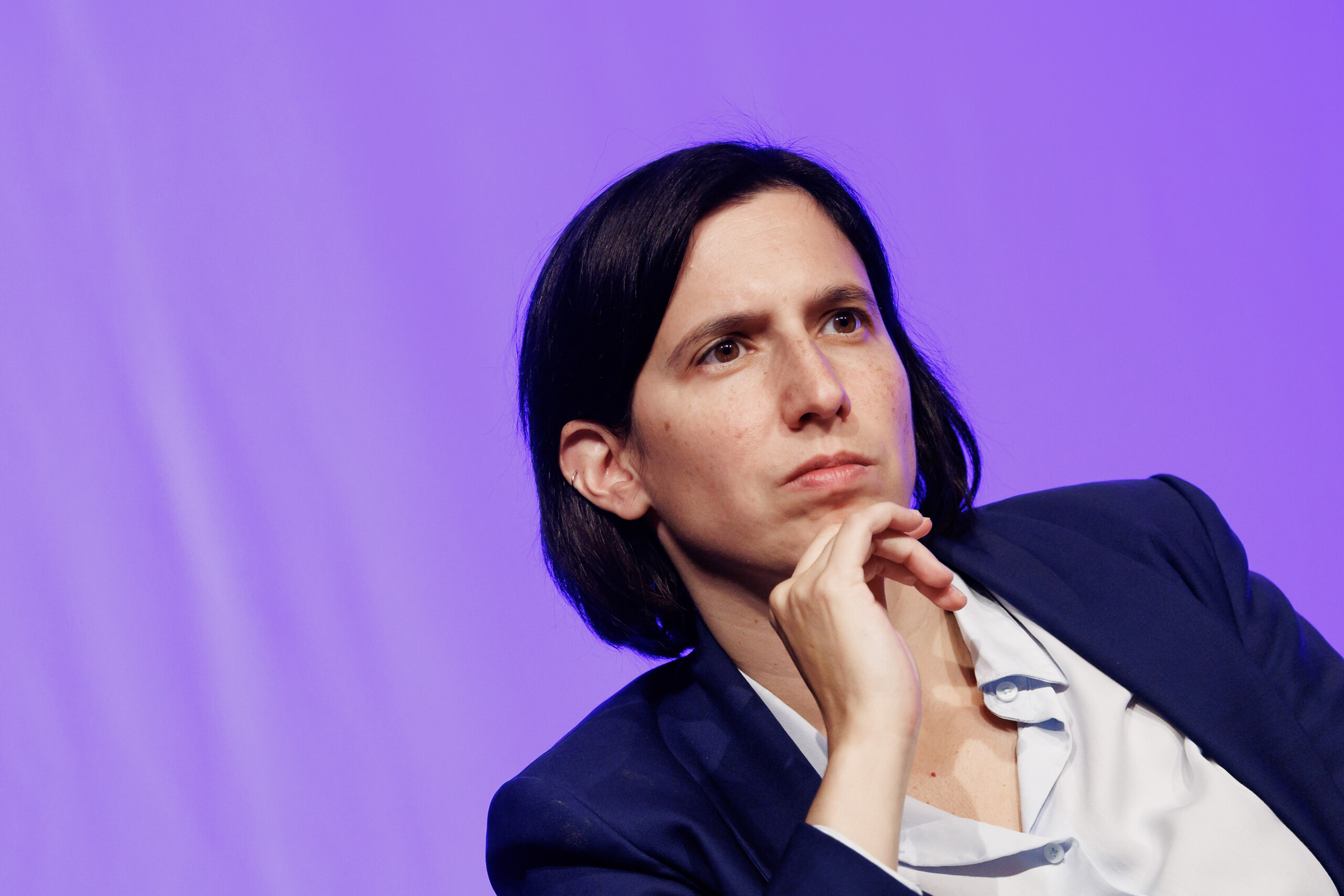 Pd, Schlein : « Ni parti personnel ni caserne, le débat est notre force » 1 pd schlein ni parti personnel ni caserne le debat est notre force scaled