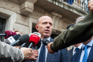 ligue pas darmes a longue portee pour lukraine prolonger les aides ne serait pas aligne sur la negociation