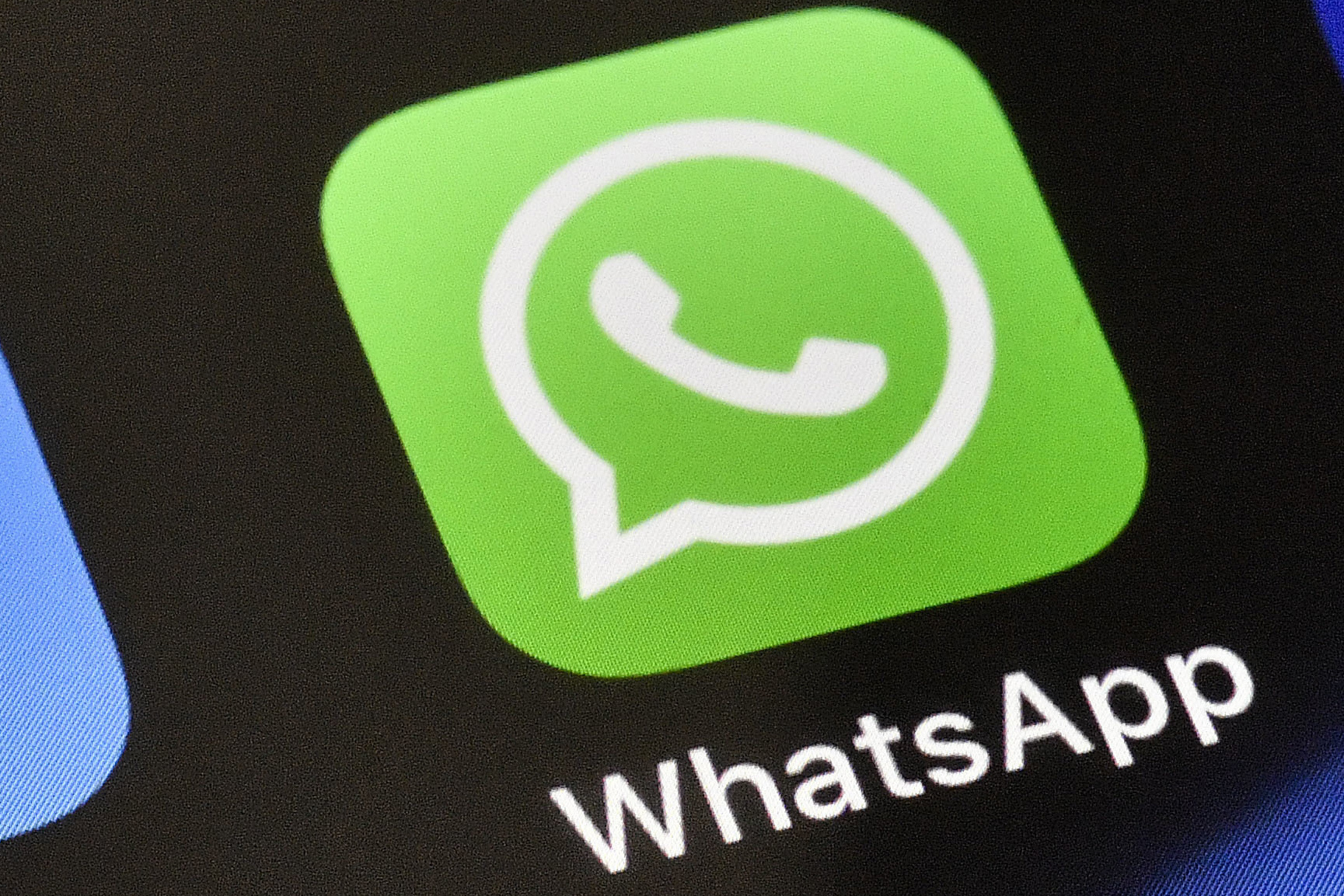 meta medias lue envisagerait une enquete antitrust sur lutilisation de lia dans whatsapp