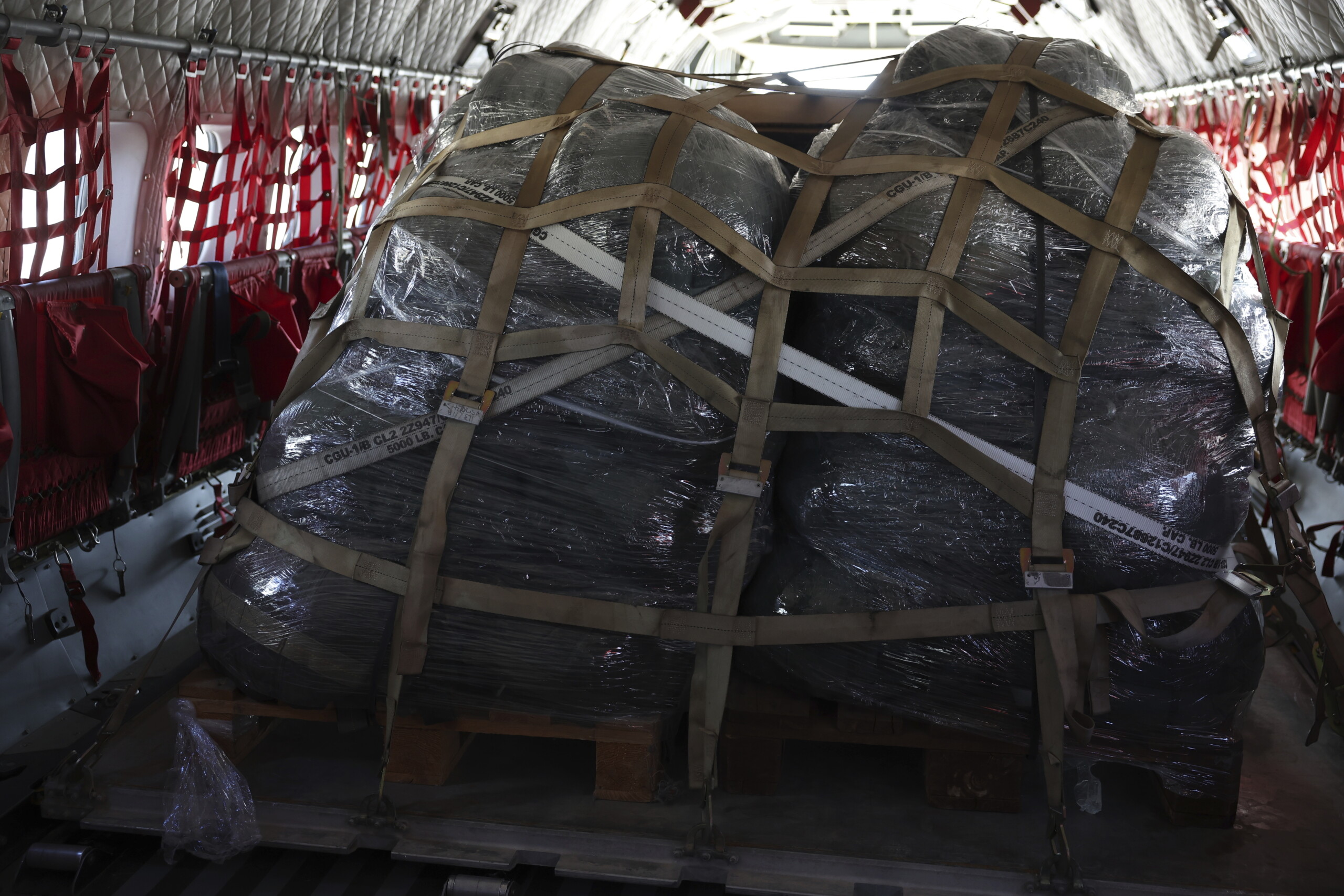 farnesina nouveau vol humanitaire food for gaza avec 85 tonnes de nourriture scaled