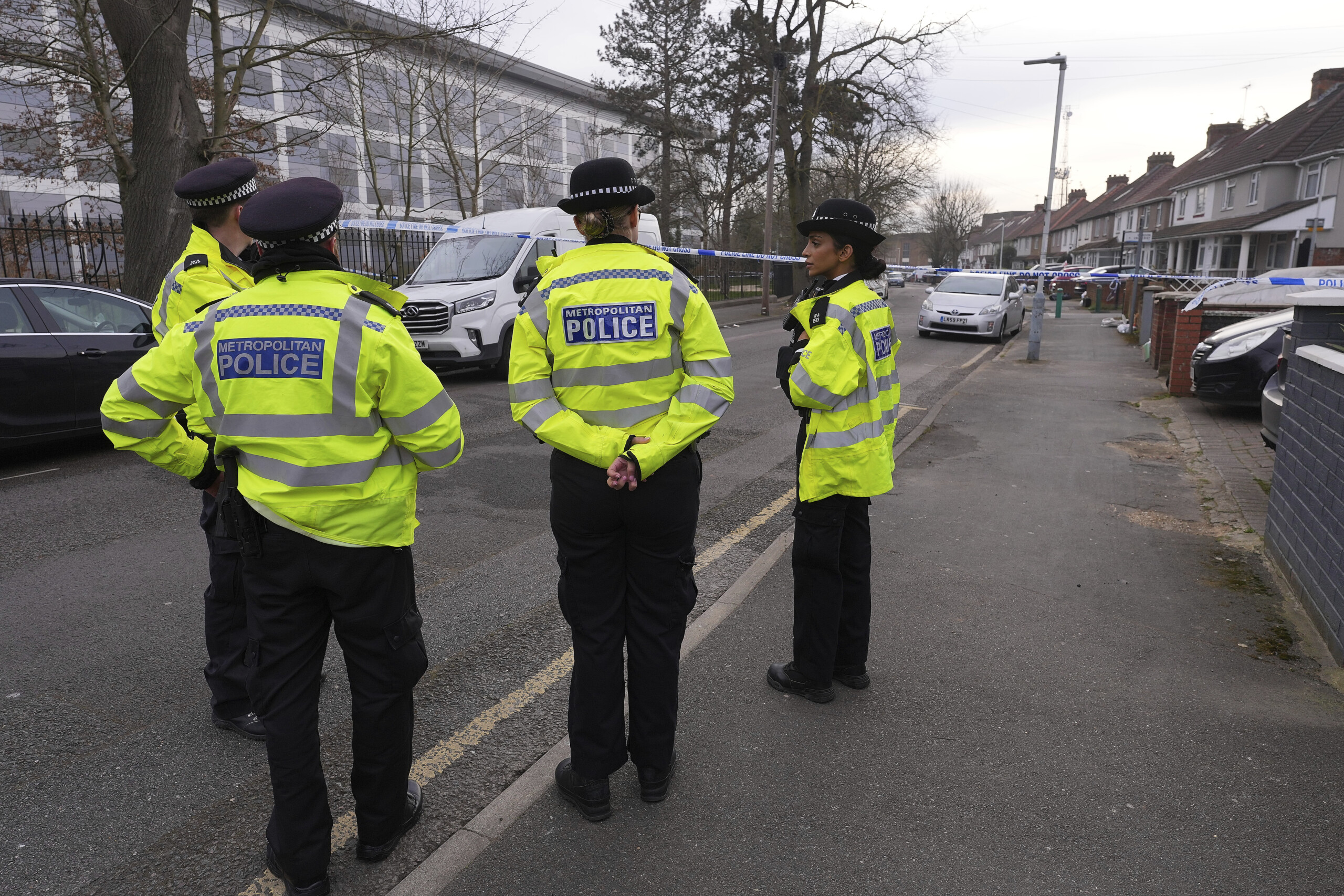 Londres : plusieurs personnes agressées au spray au poivre à Heathrow, un homme arrêté 1 londres plusieurs personnes agressees au spray au poivre a heathrow un homme arrete scaled