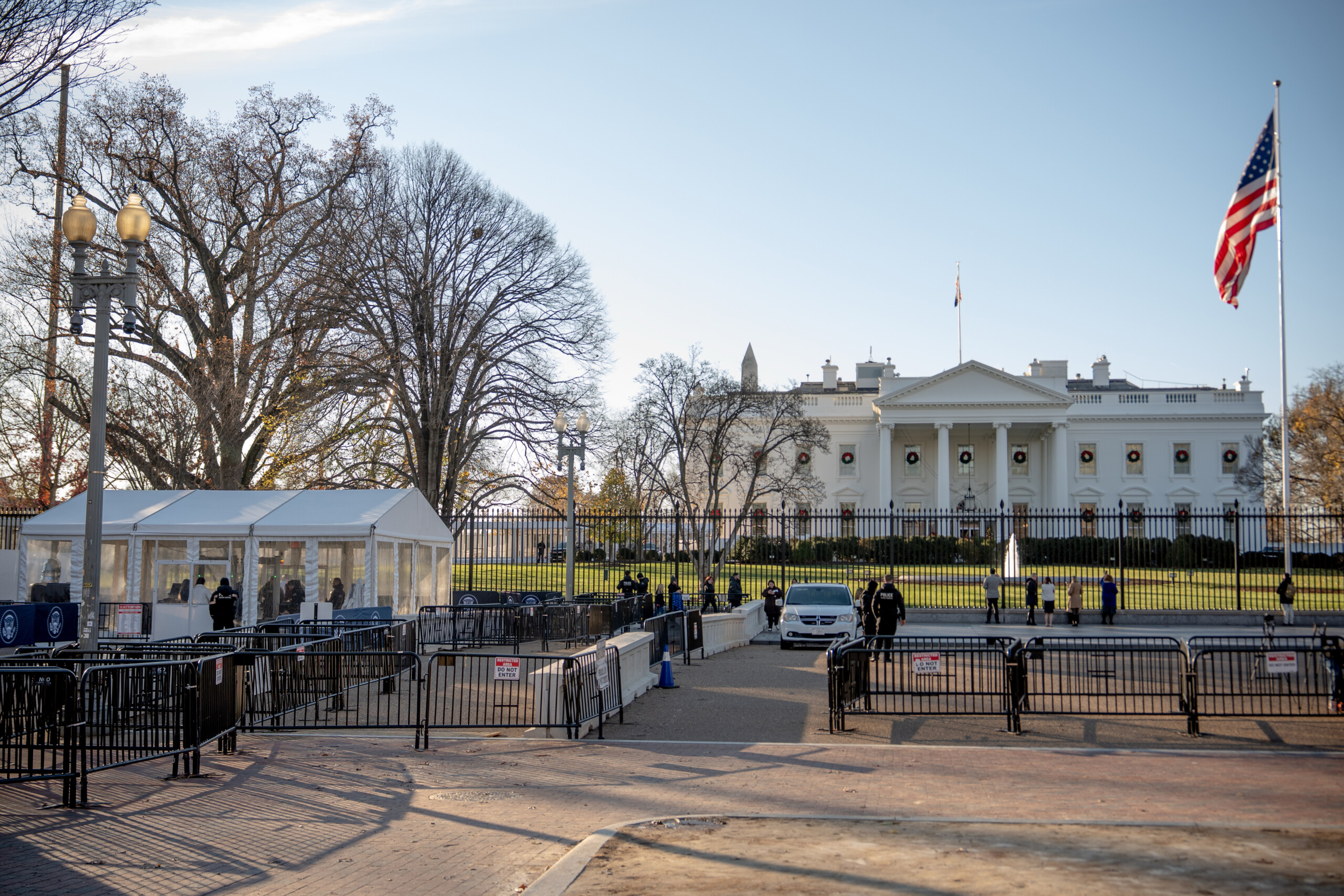 États-Unis, Maison Blanche : « Collaborer davantage avec l'Italie et d'autres pays pour les éloigner de l'UE » 1 etats unis maison blanche collaborer davantage avec litalie et dautres pays pour les eloigner de lue scaled