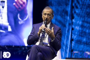 massacre de la piazza fontana sala nos rues sont encore impregnees de fascisme