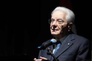 ukraine mattarella la russie retablit la recherche antihistorique des zones dinfluence