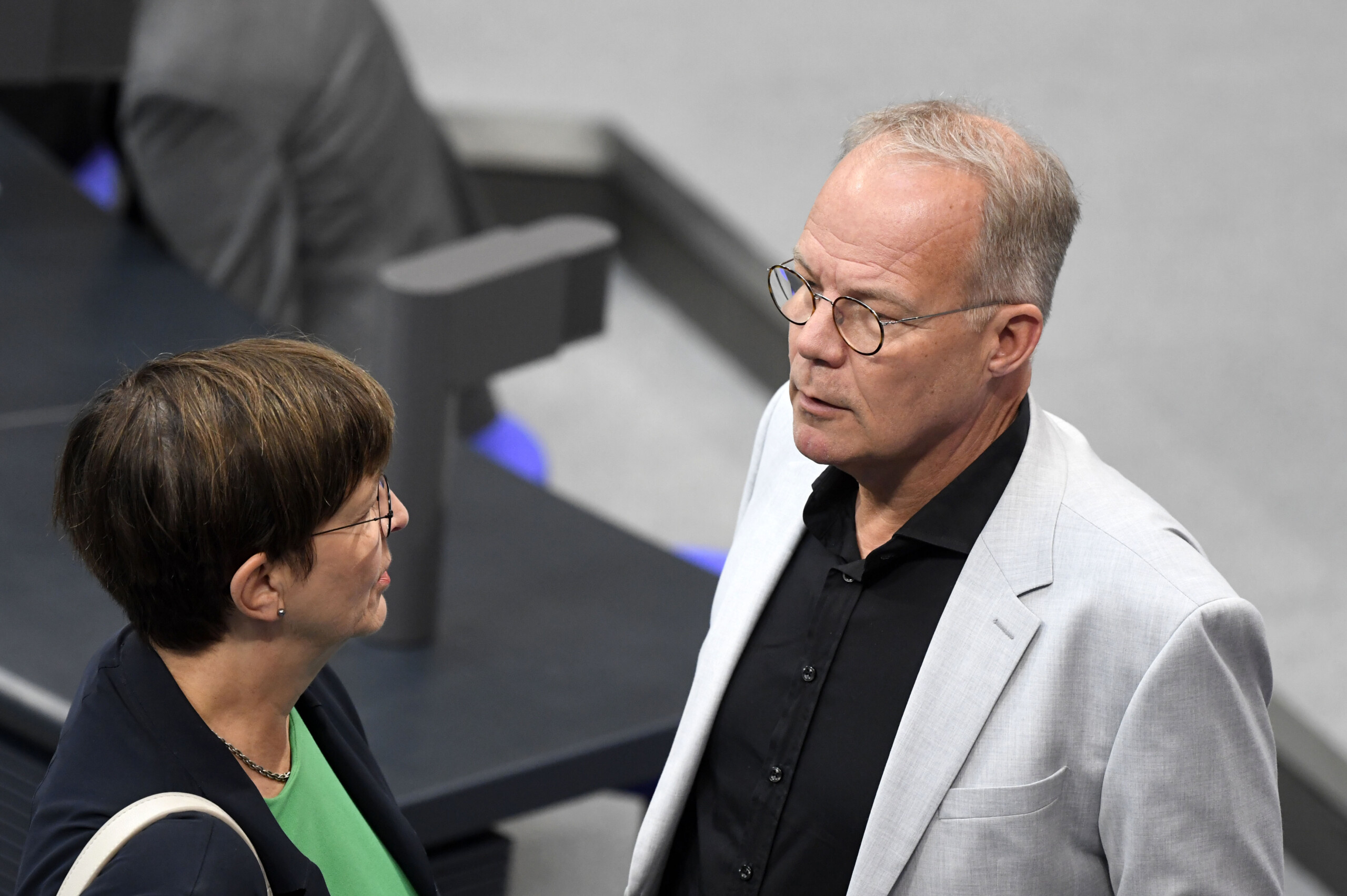 Ukraine, Berlin : le SPD n’exclut pas un éventuel envoi de troupes allemandes 1 ukraine berlin le spd nexclut pas un eventuel envoi de troupes allemandes scaled