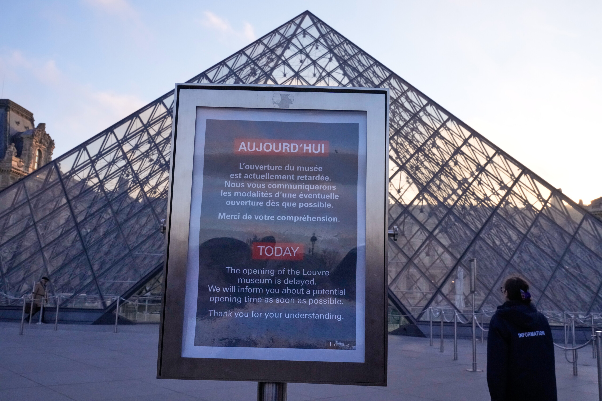 France : les employés du Louvre approuvent la prolongation de la grève, le musée reste fermé 1 france les employes du louvre approuvent la prolongation de la greve le musee reste ferme scaled