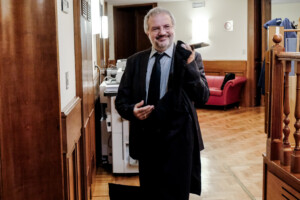 manoeuvre la ligue vers un sous amendement contre la reduction des retraites des couvertures alternatives