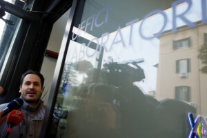 crime de garlasco albani au moins trois adn masculins impossible den determiner lorigine