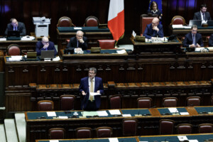 manoeuvre suppression de la restriction sur le rachat des diplomes universitaires maintien des fenetres mobiles pour les retraites