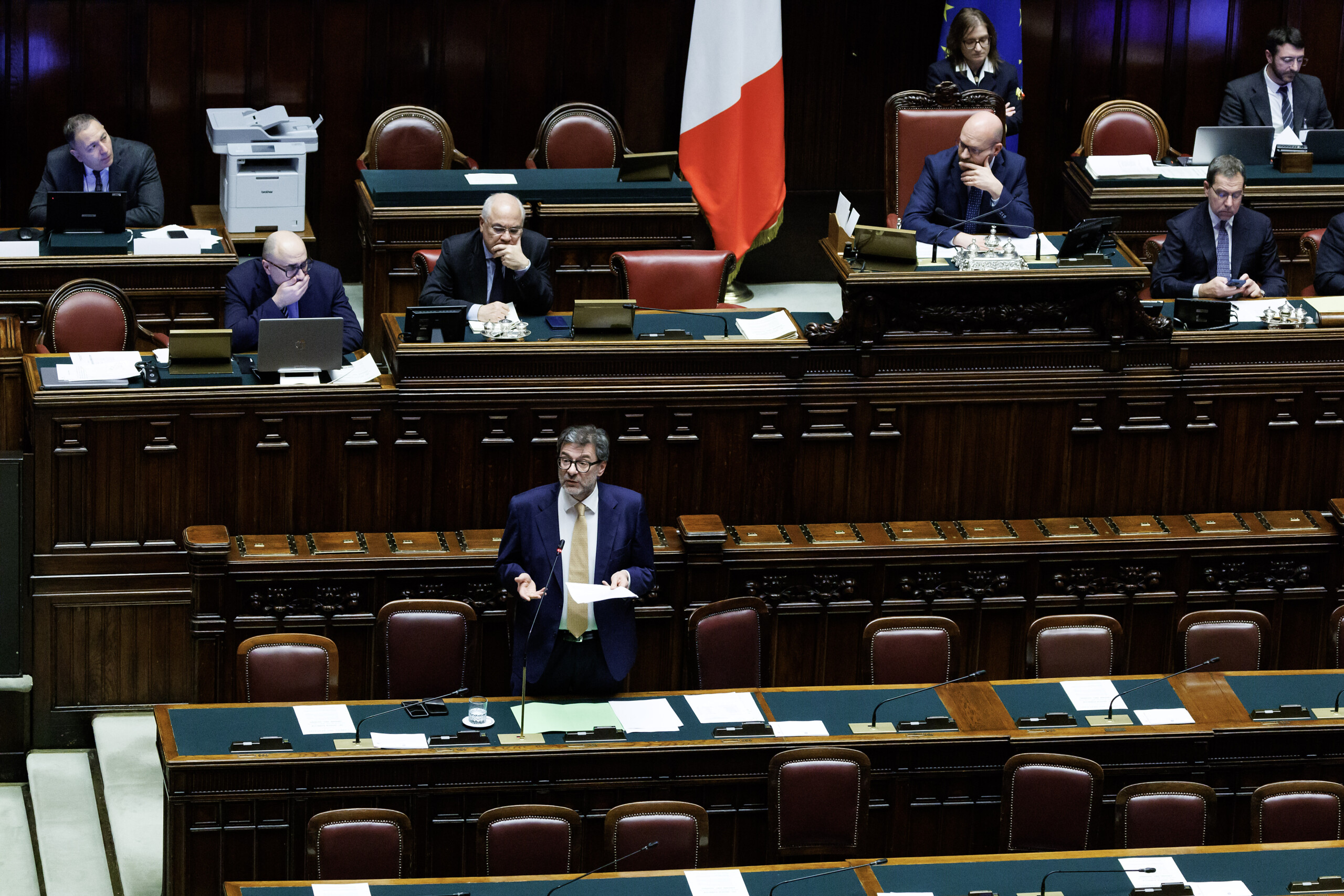 Manœuvre : suppression de la restriction sur le rachat des diplômes universitaires, maintien des fenêtres mobiles pour les retraites 1 manoeuvre suppression de la restriction sur le rachat des diplomes universitaires maintien des fenetres mobiles pour les retraites scaled