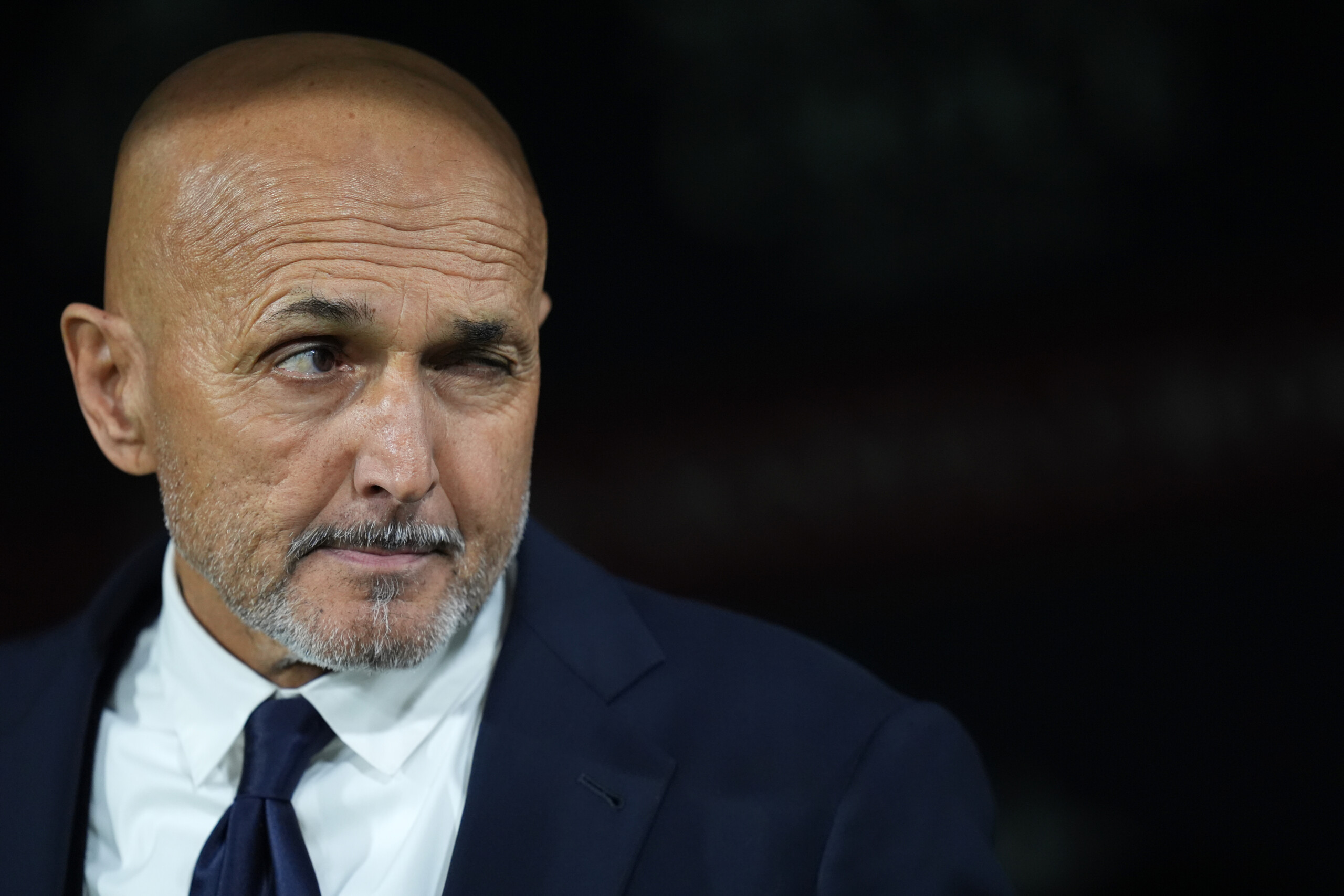 spalletti plaisante david exclu par ses coequipiers il met du parmesan sur les pates aux palourdes scaled
