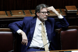 manoeuvre giorgetti demissionner cest le resultat final qui compte pour les italiens