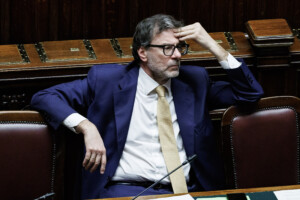 manoeuvre giorgetti devant la commission du senat
