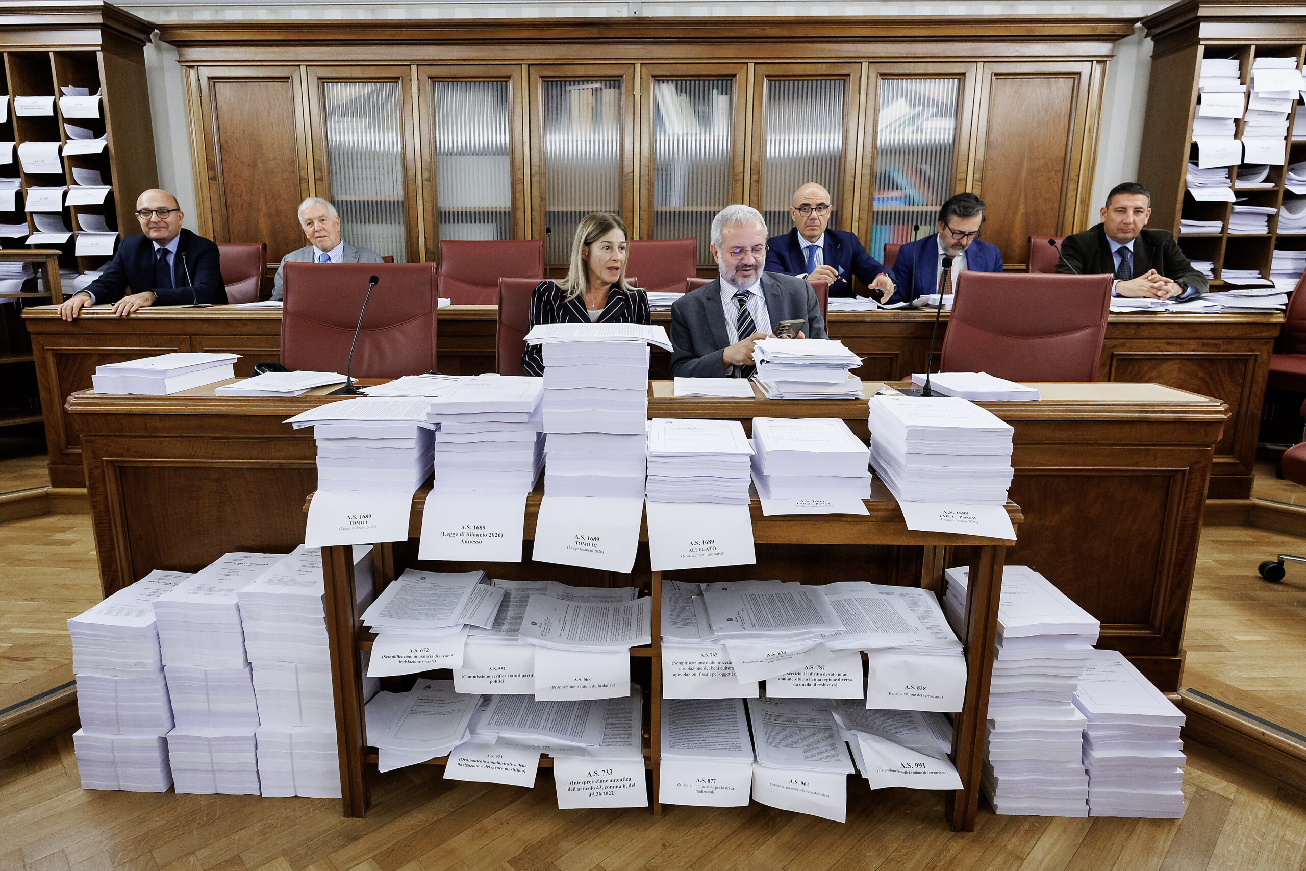 Manœuvre : nouvel amendement gouvernemental, ZES, crédit d'impôt et logement, modification de la réglementation sur les indemnités de fin de contrat 1 manoeuvre nouvel amendement gouvernemental zes credit dimpot et logement modification de la reglementation sur les indemnites de fin de contrat scaled